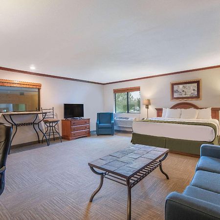 Days Inn By Wyndham Mitchell Sd Экстерьер фото
